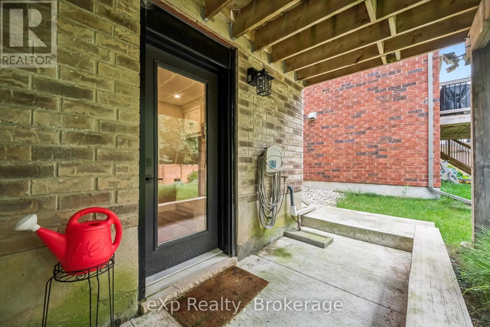 41 WESTRA DRIVE