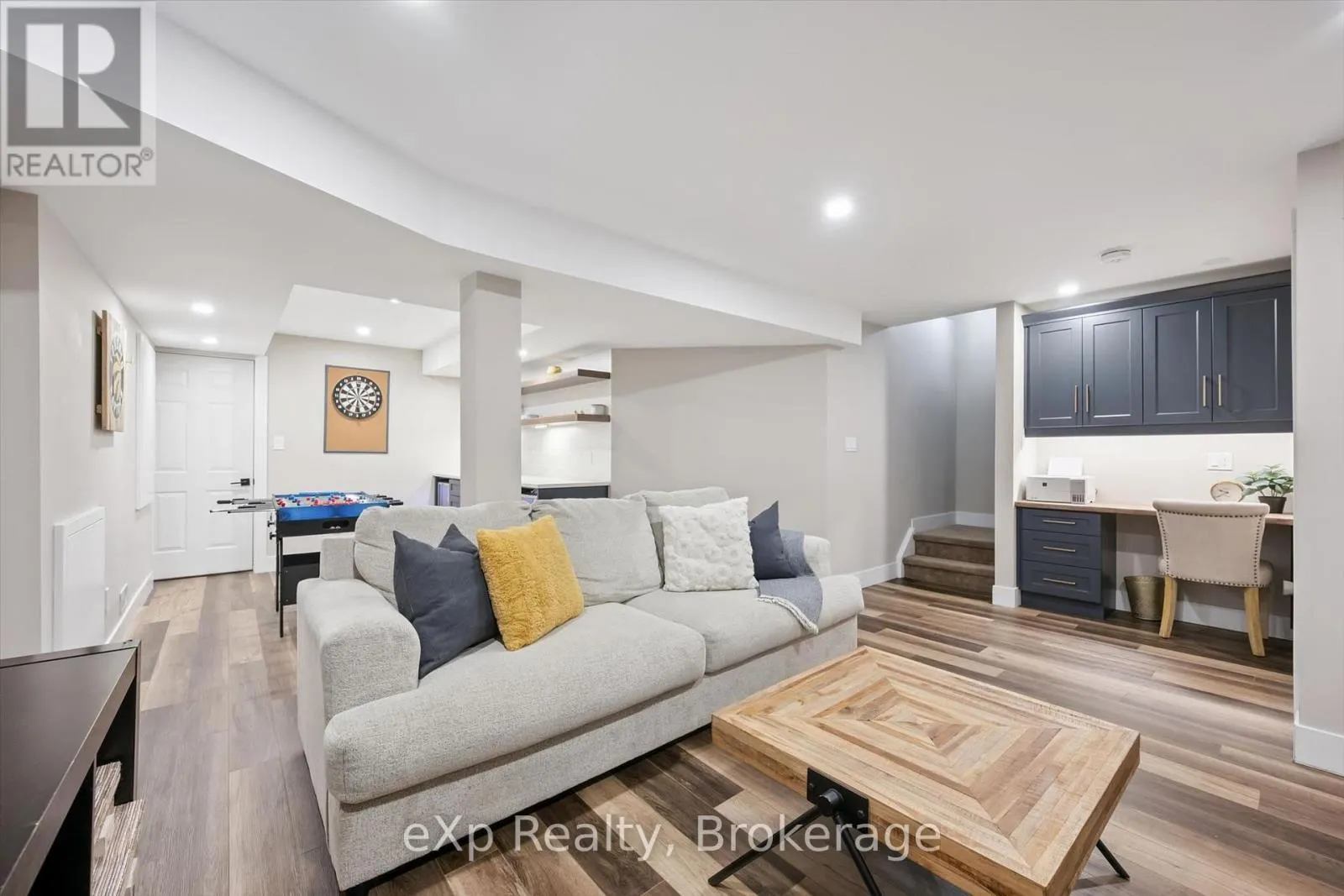41 WESTRA DRIVE
