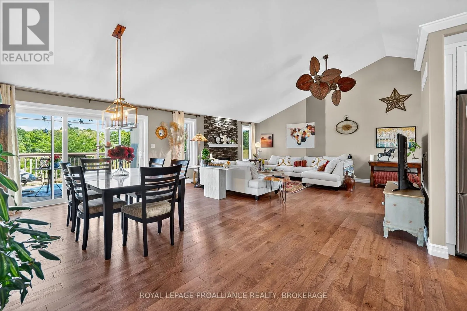 303 ESCOTT ROCKPORT ROAD