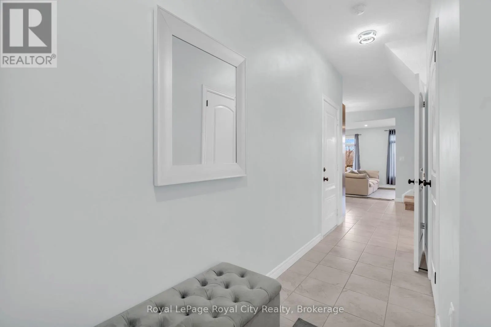 7 - 269 WATSON PARKWAY N #7