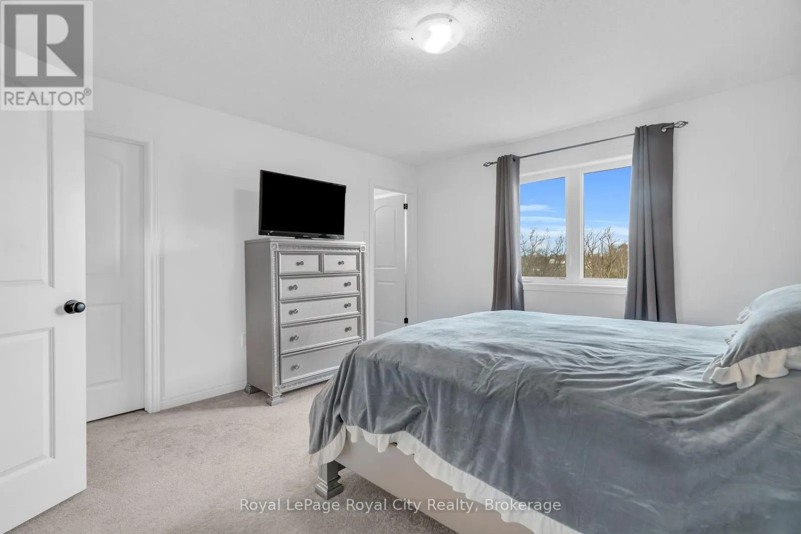 7 - 269 WATSON PARKWAY N #7