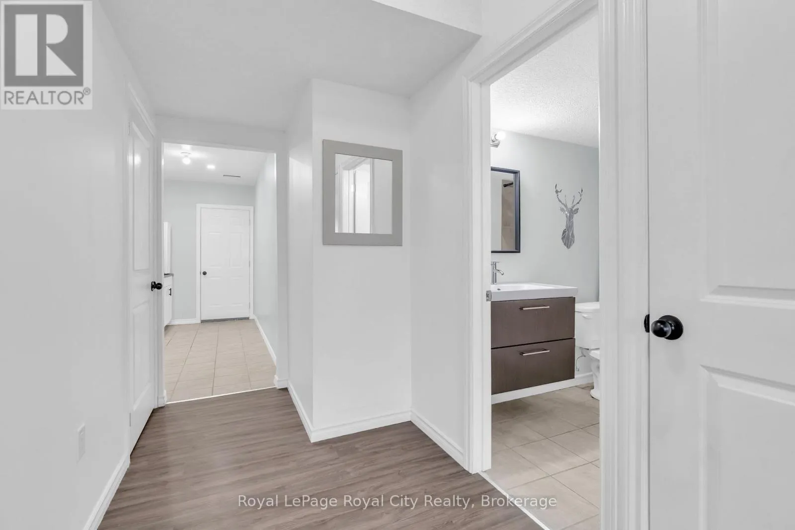 7 - 269 WATSON PARKWAY N #7