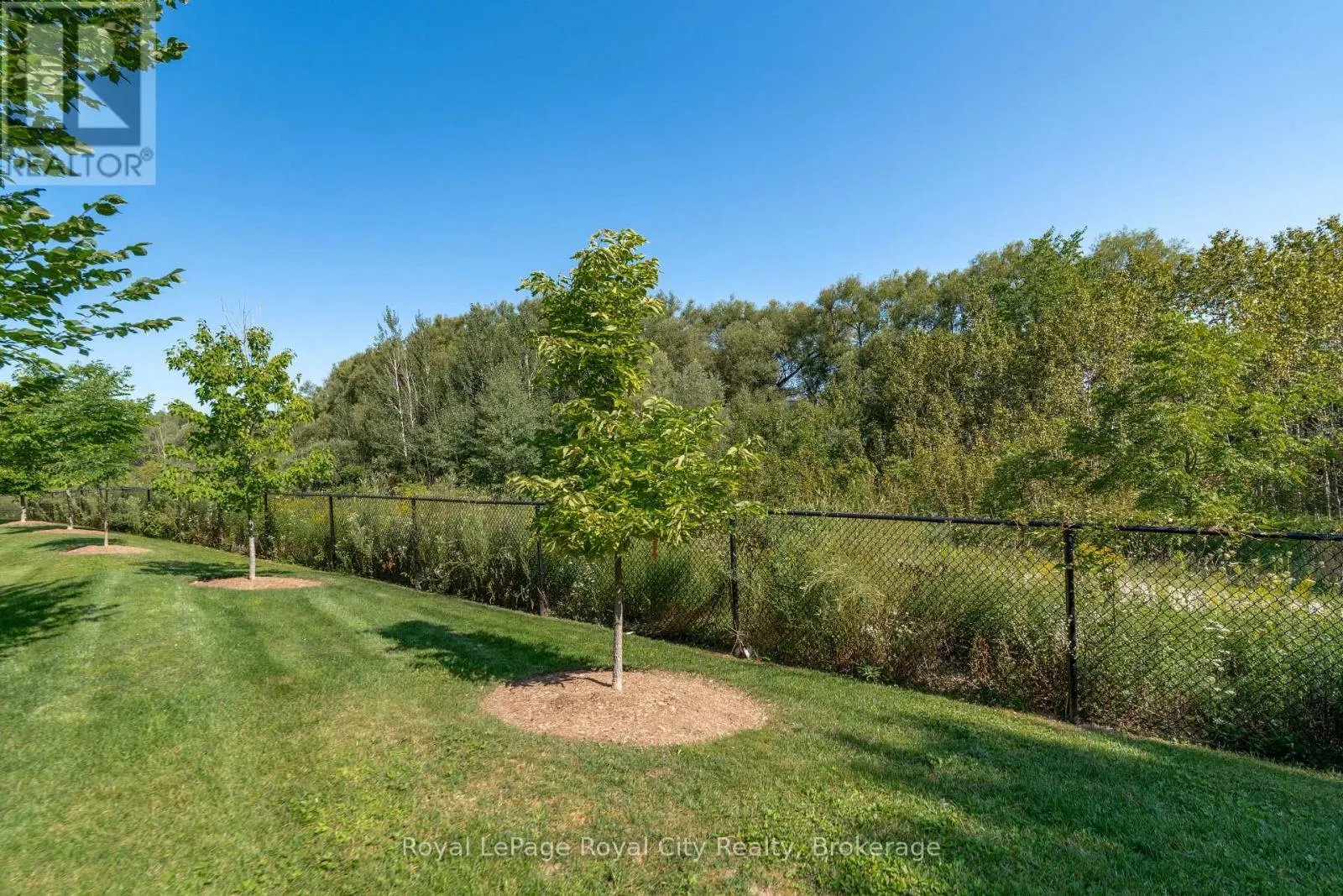 7 - 269 WATSON PARKWAY N #7