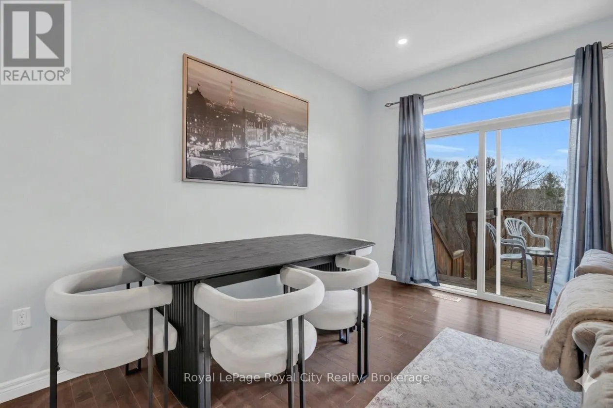7 - 269 WATSON PARKWAY N #7