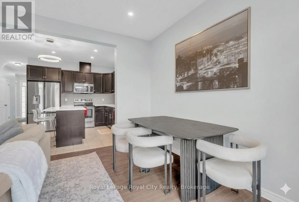 7 - 269 WATSON PARKWAY N #7
