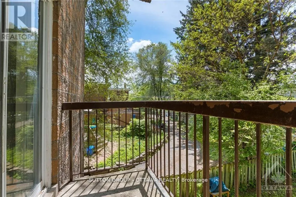 244 WESTHAVEN CRESCENT