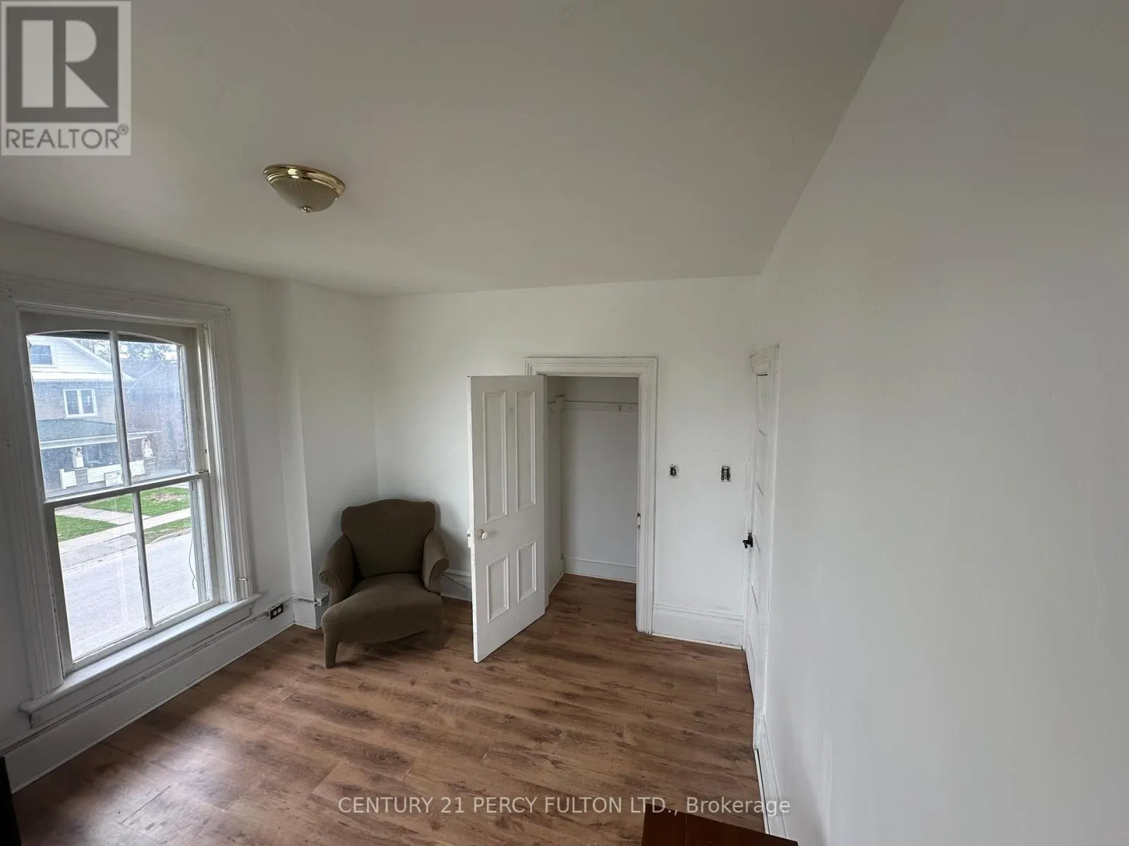 23 GLENELG STREET W