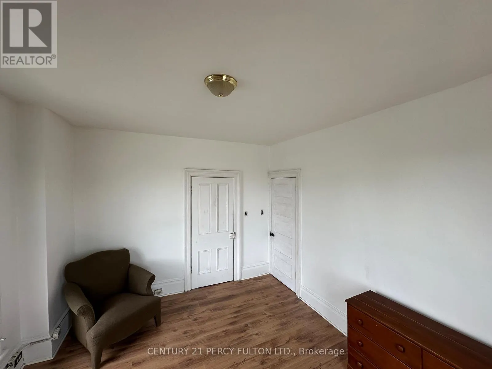 23 GLENELG STREET W