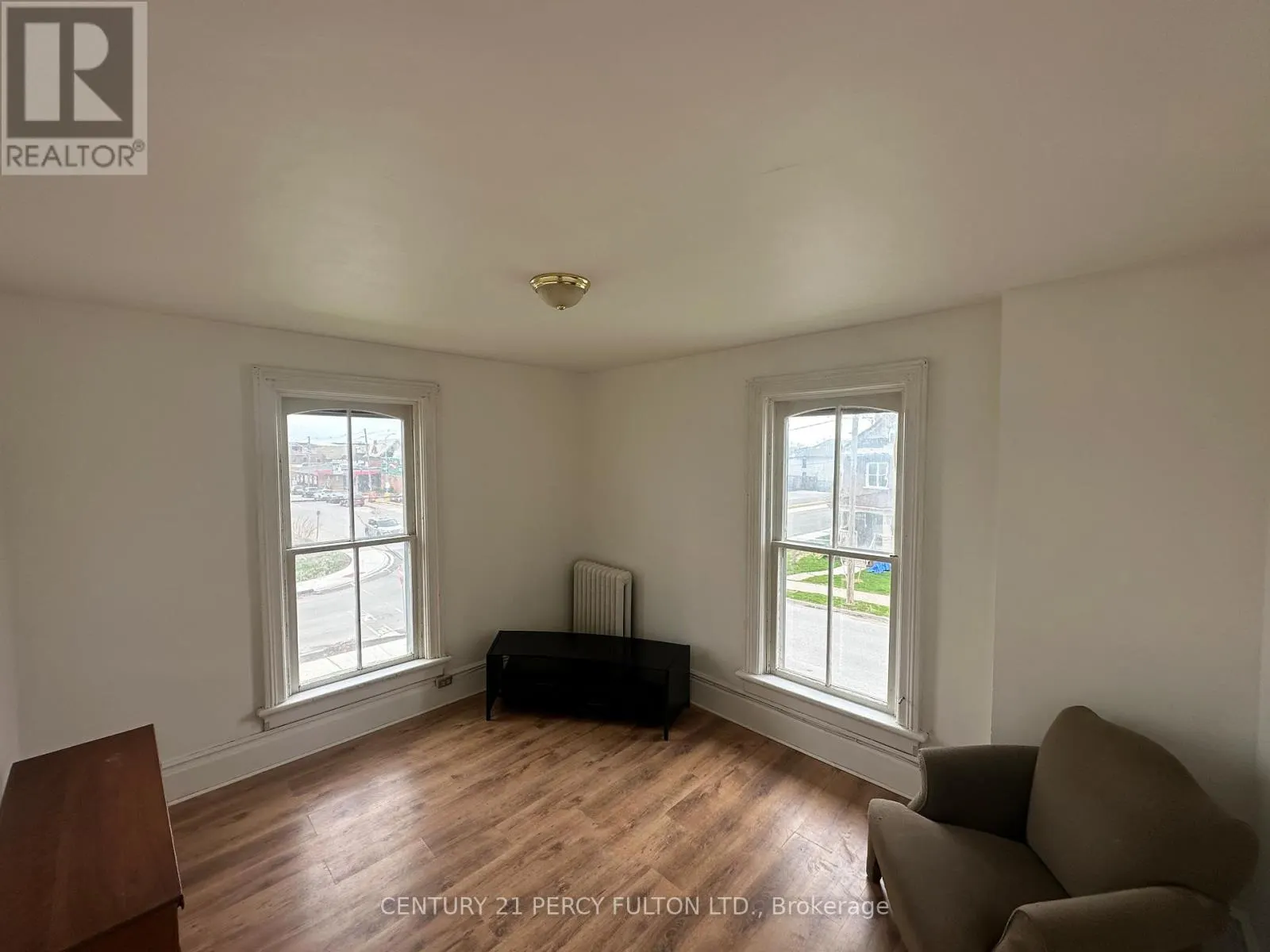 23 GLENELG STREET W
