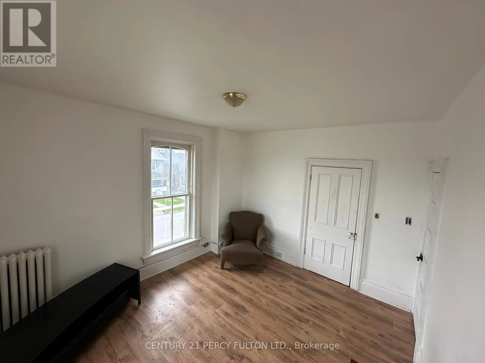23 GLENELG STREET W