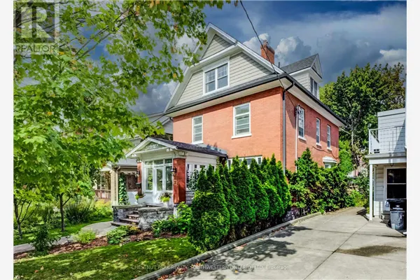 22 MAYNARD AVENUE
