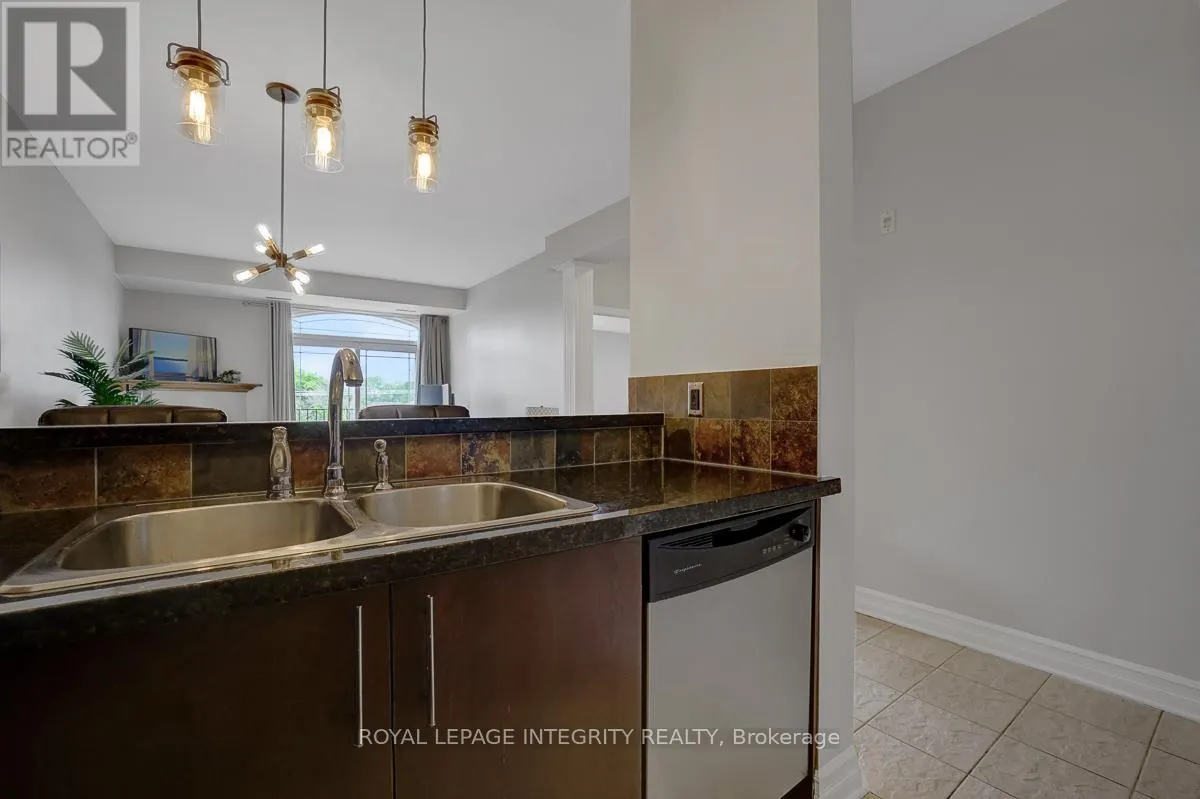 402 - 711 CHURCHILL AVENUE N