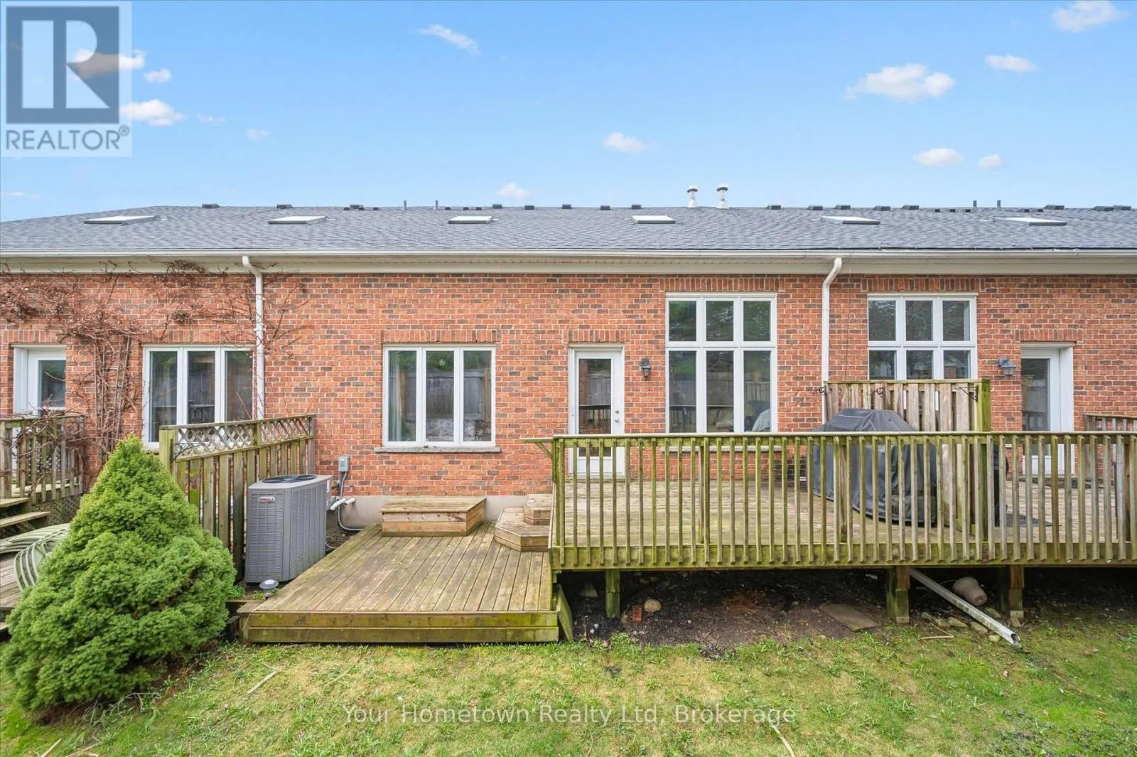 115 RIVERWALK PLACE