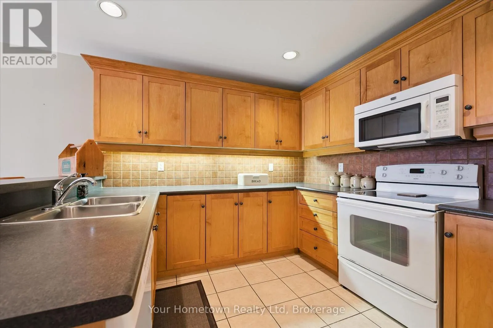115 RIVERWALK PLACE