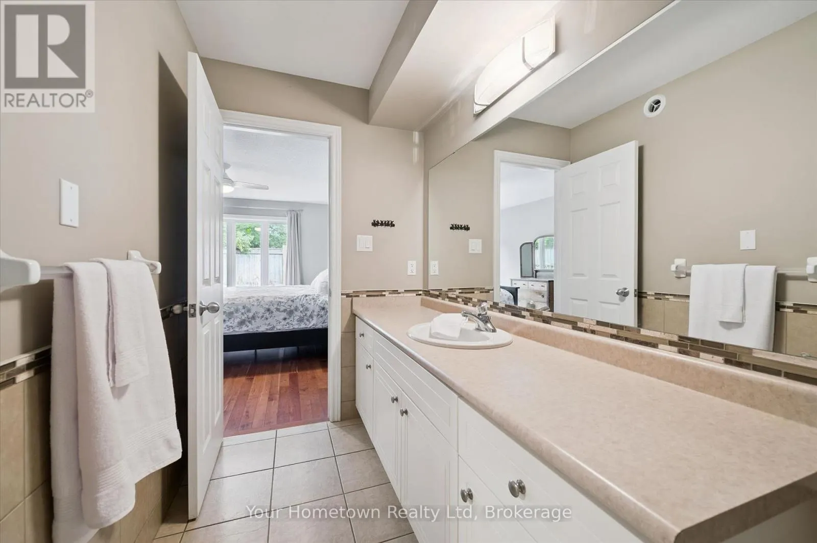 115 RIVERWALK PLACE