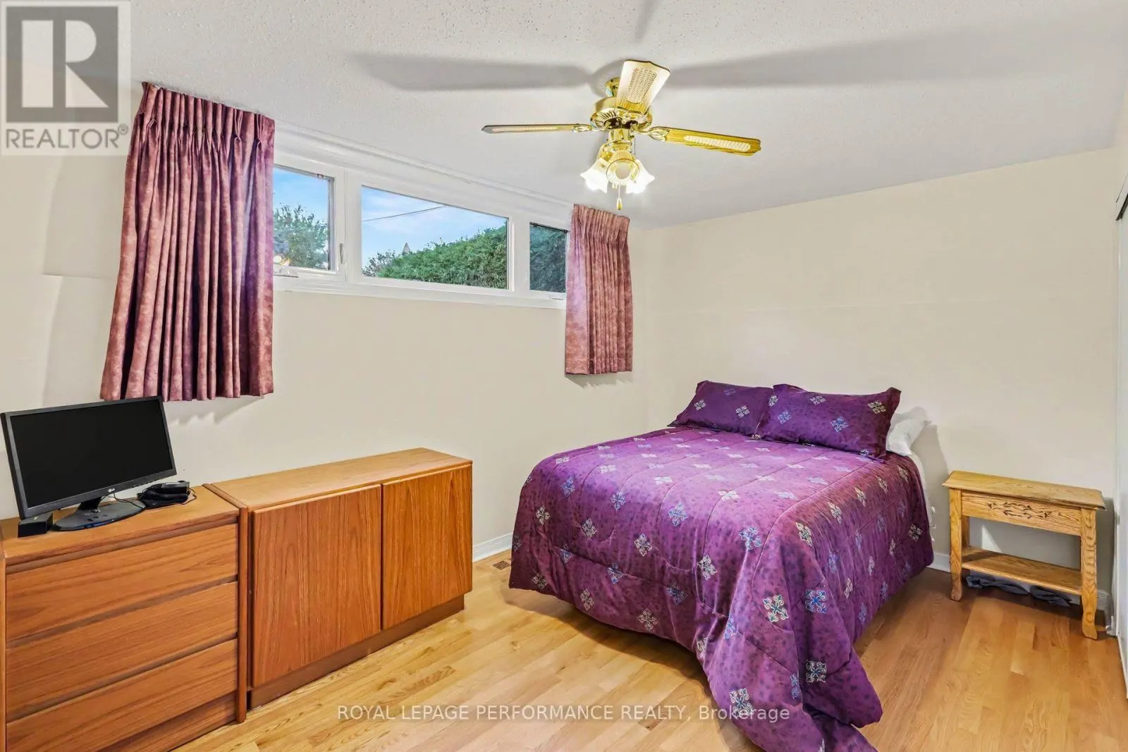 21 PULFORD CRESCENT