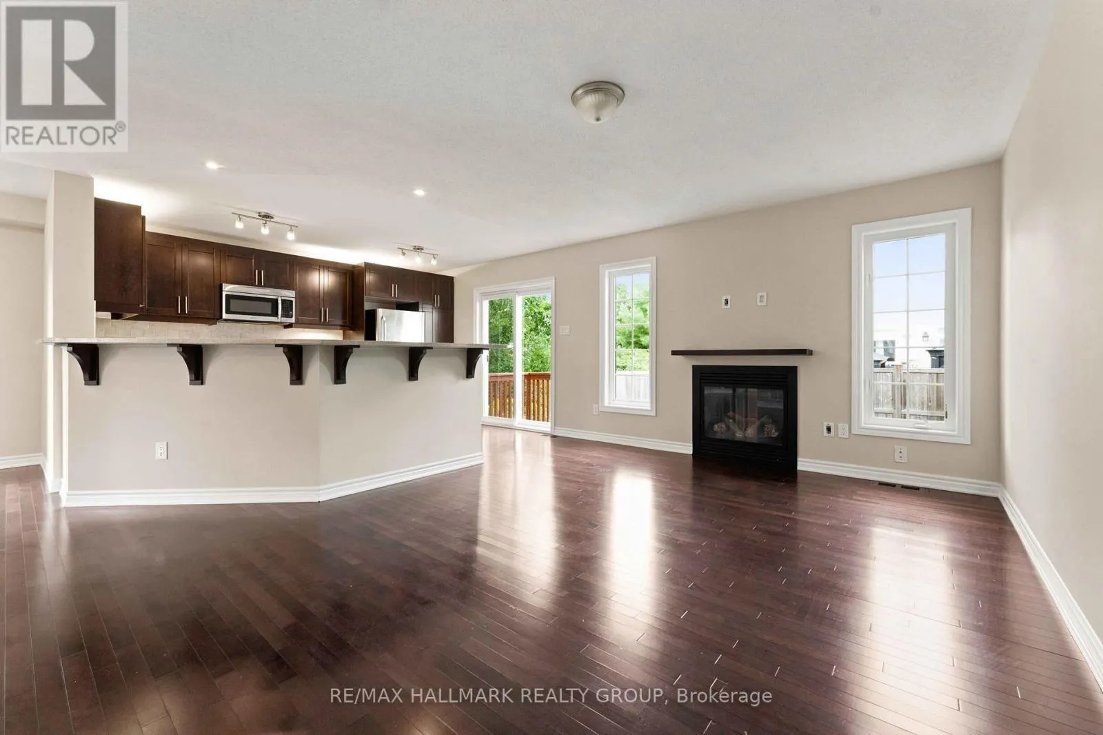 387 SWEET GRASS CIRCLE