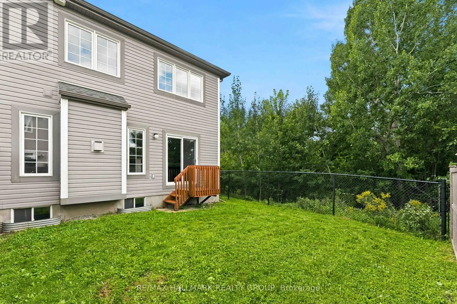 387 SWEET GRASS CIRCLE
