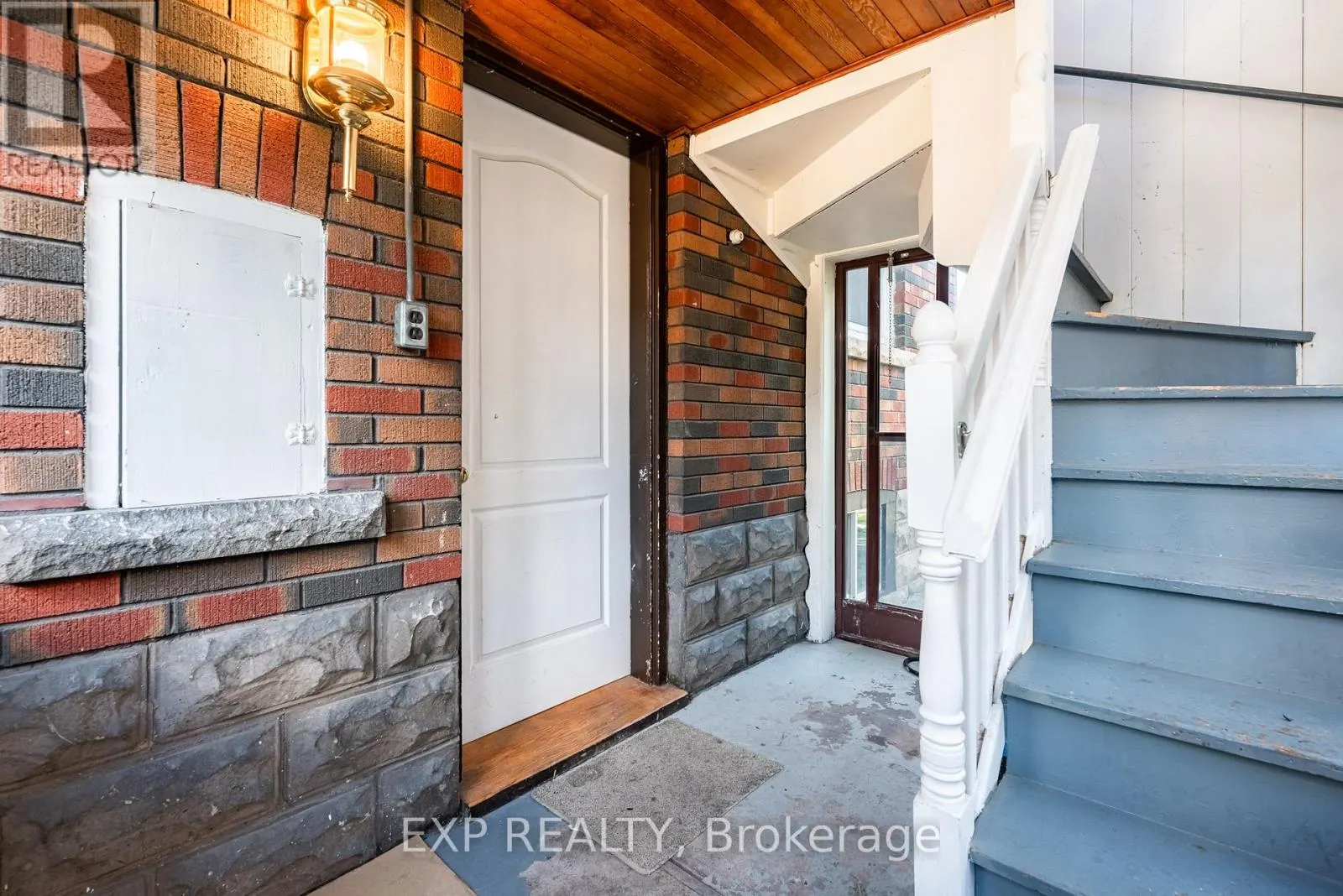 4613 RYERSON CRESCENT