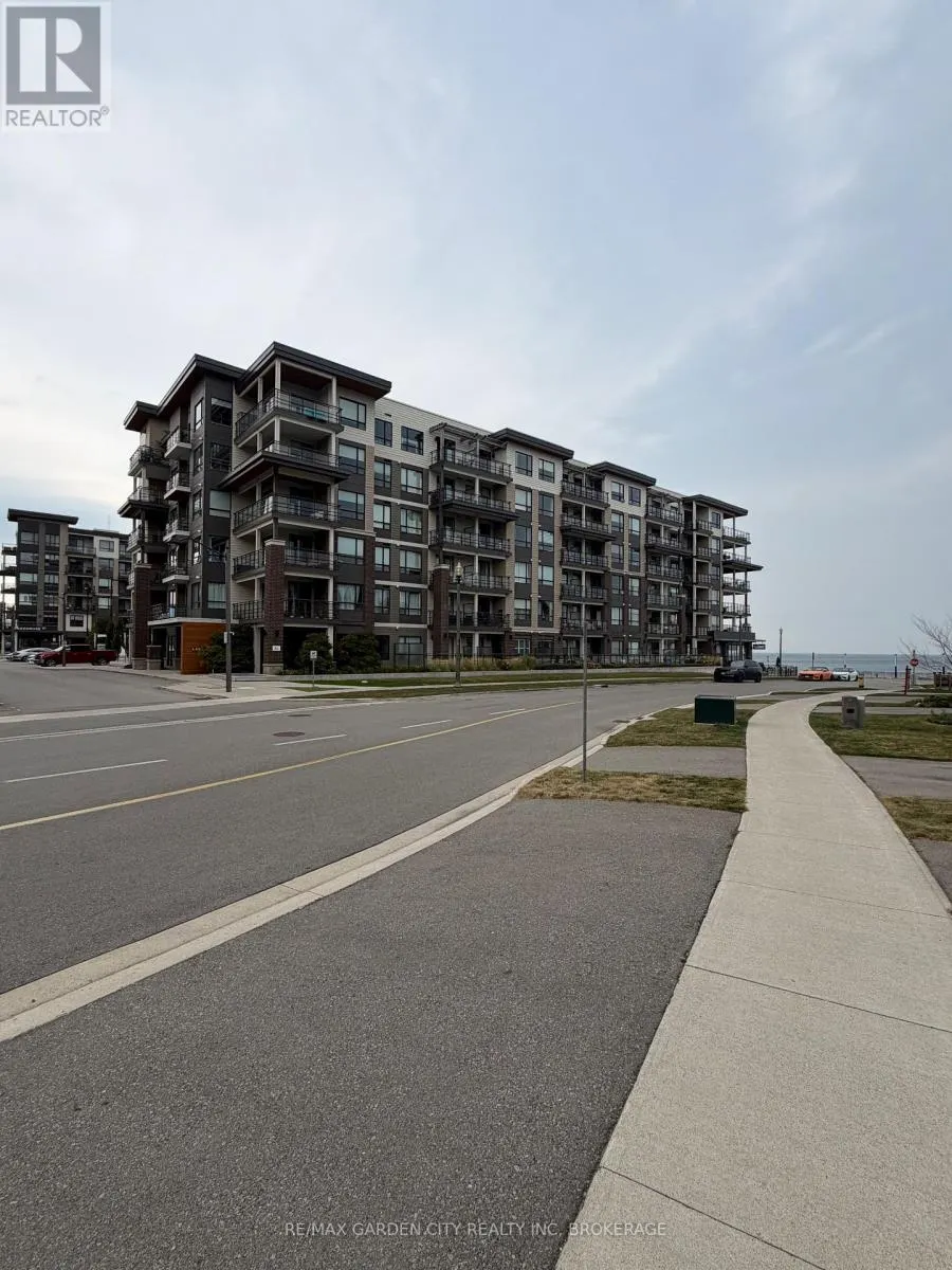 409 - 10 ESPLANADE LANE N #409