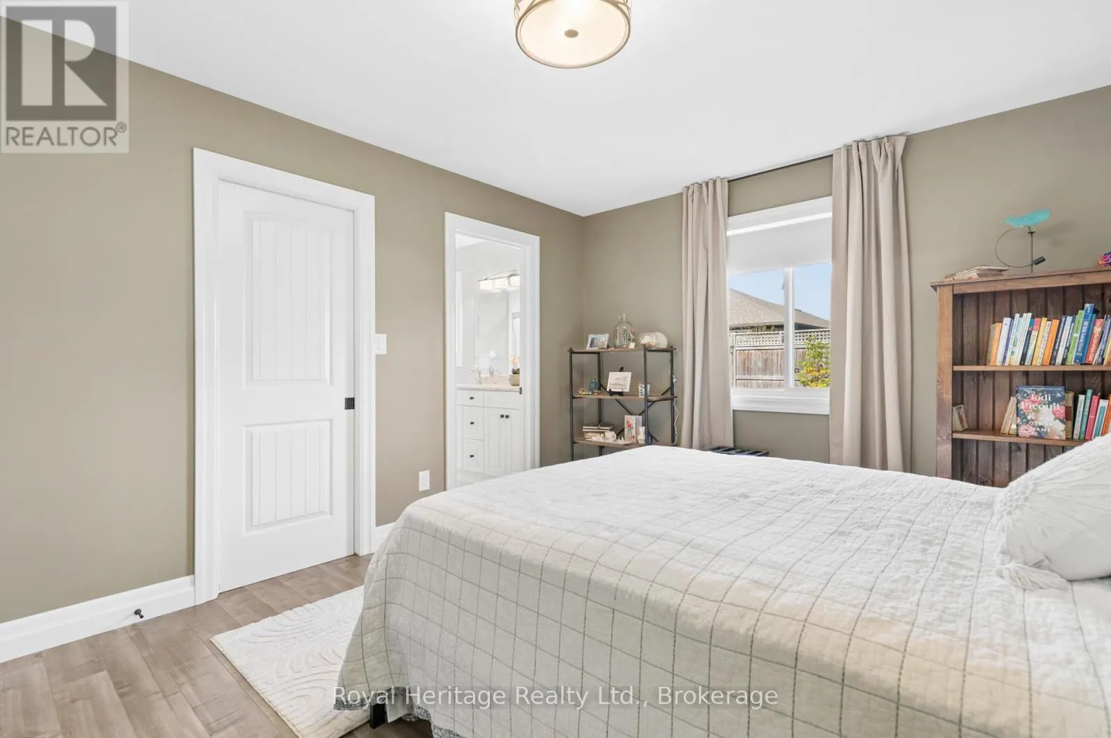 40 AMBROSIA TERRACE