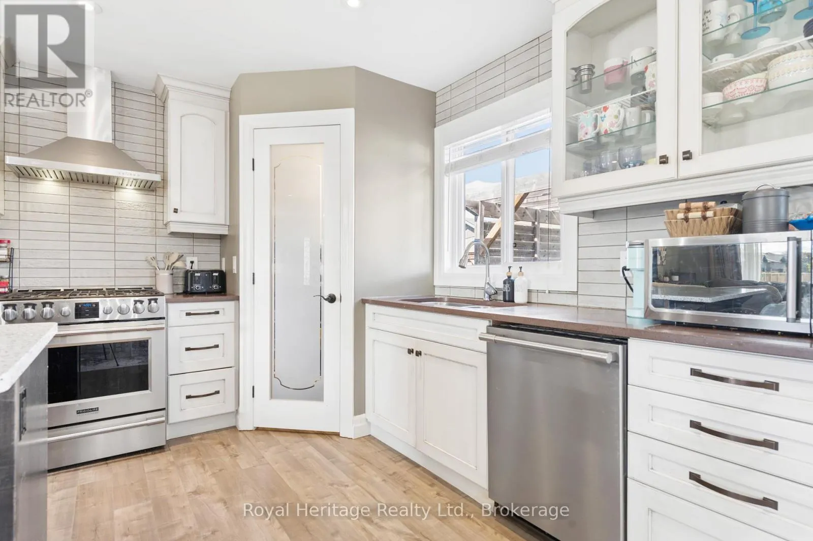 40 AMBROSIA TERRACE