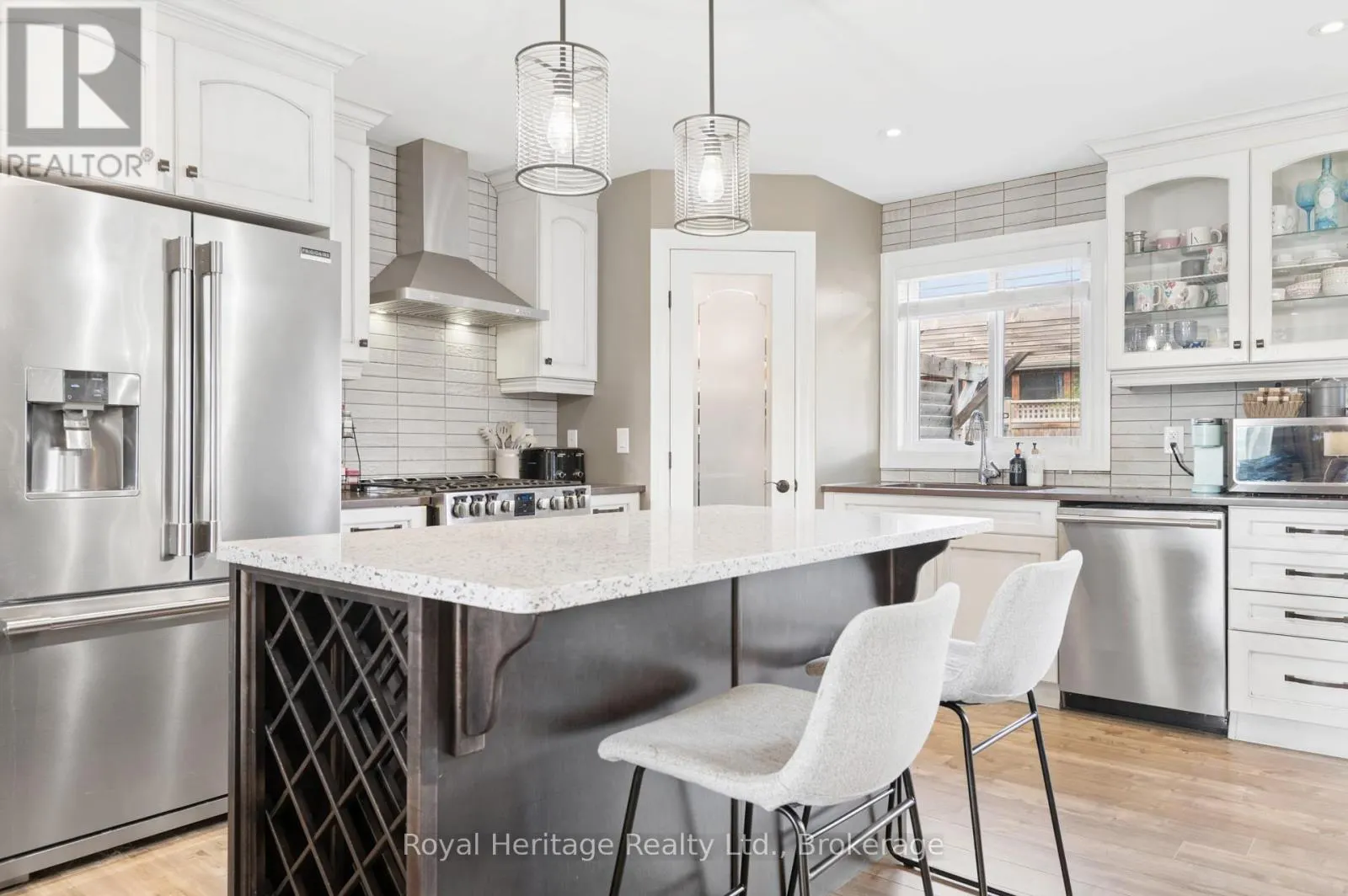 40 AMBROSIA TERRACE