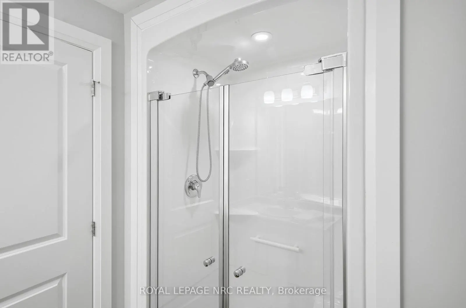 109 - 120 SUMMERSIDES BOULEVARD #109