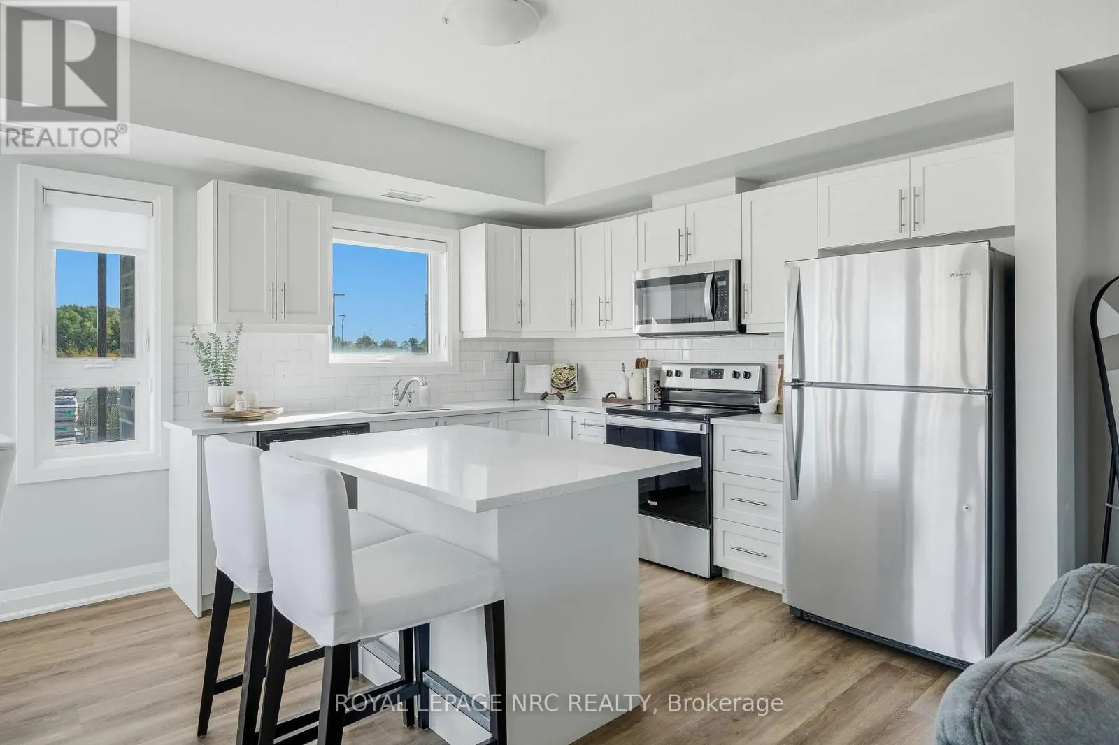 109 - 120 SUMMERSIDES BOULEVARD #109