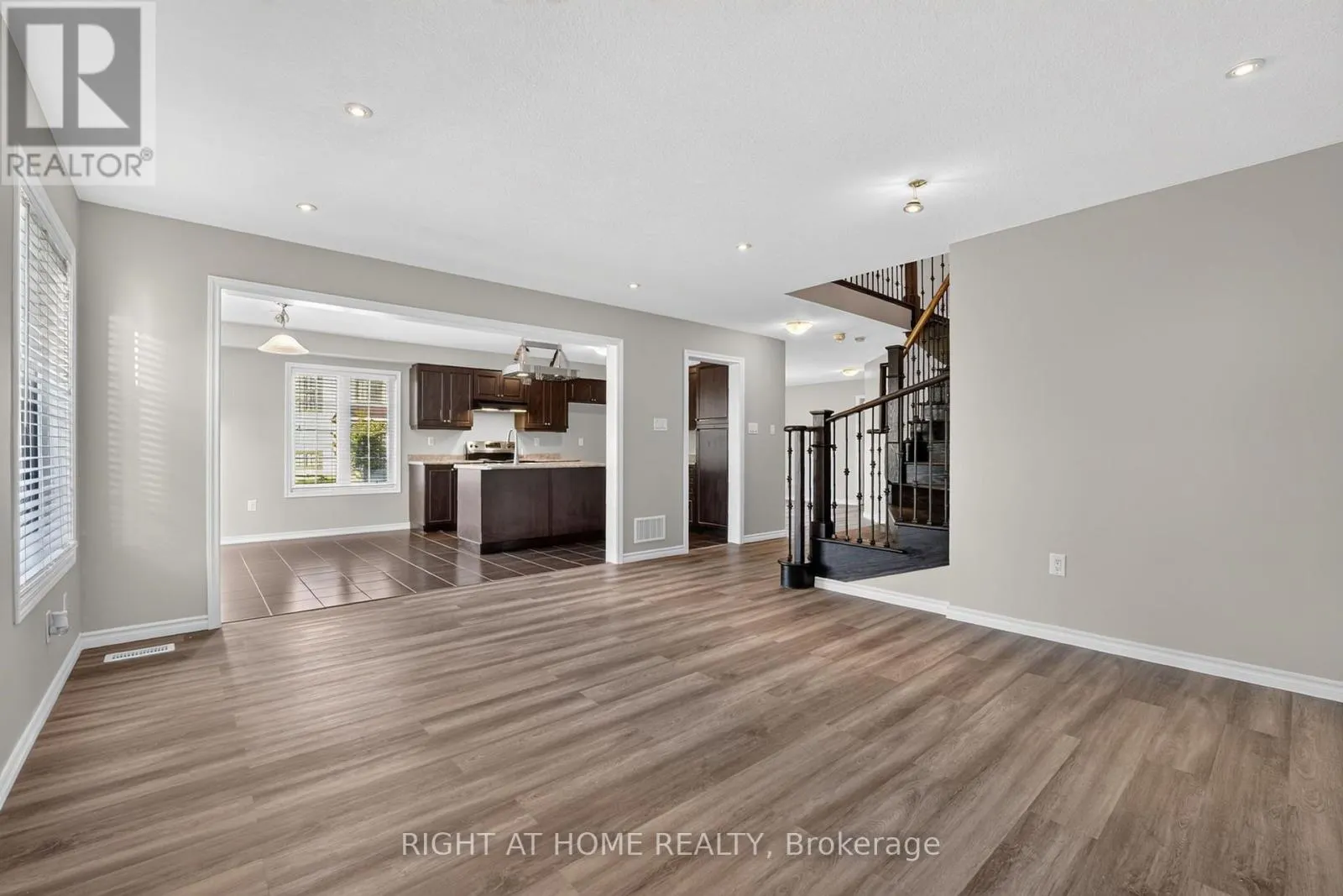 8460 SWEET CHESTNUT DRIVE