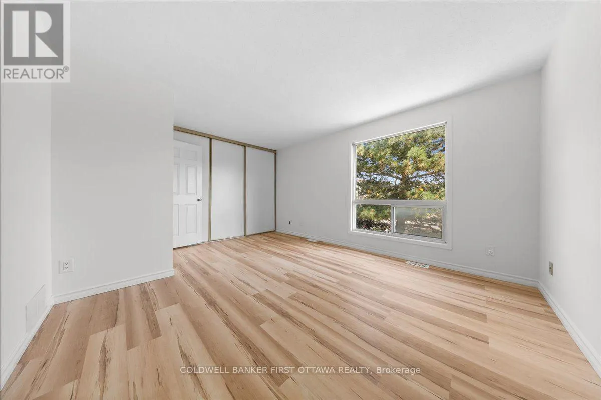 2F CASTLEBROOK LANE