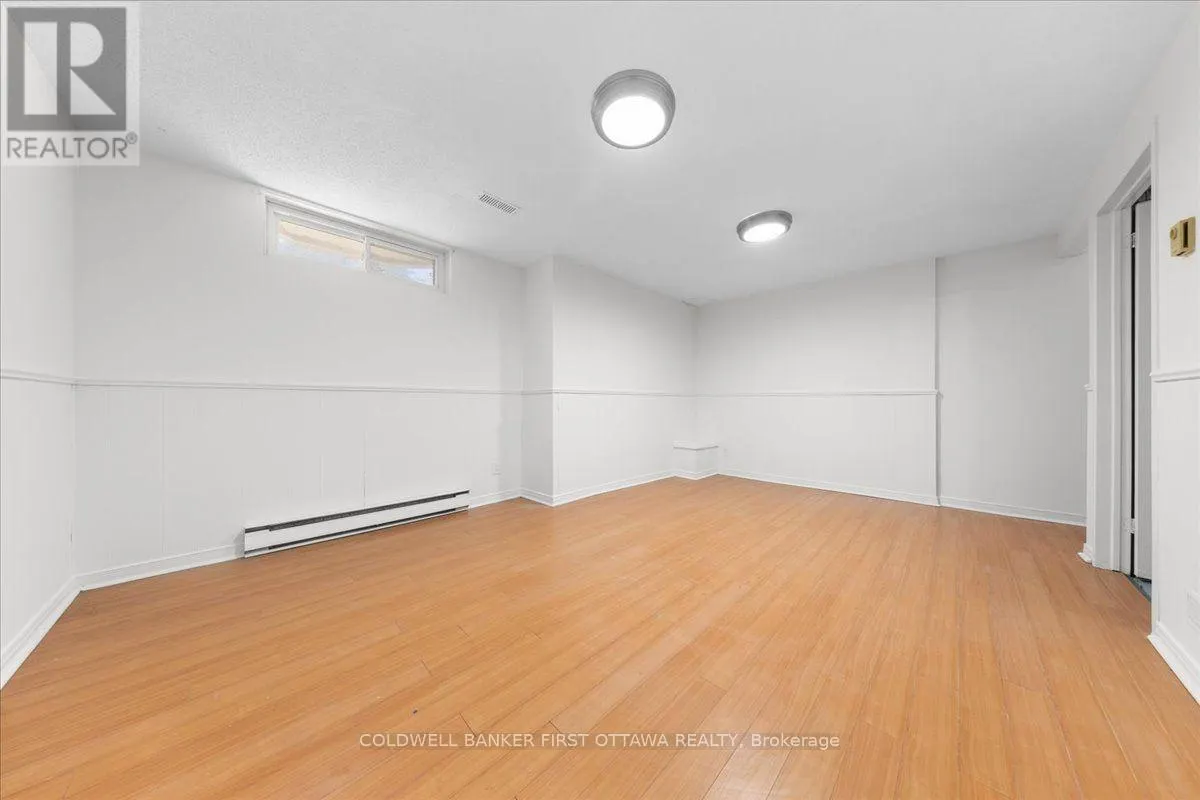 2F CASTLEBROOK LANE