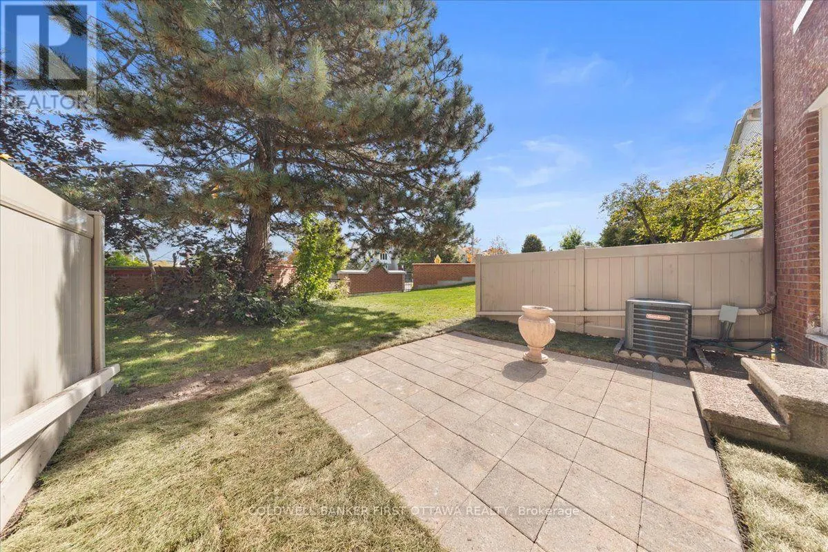 2F CASTLEBROOK LANE