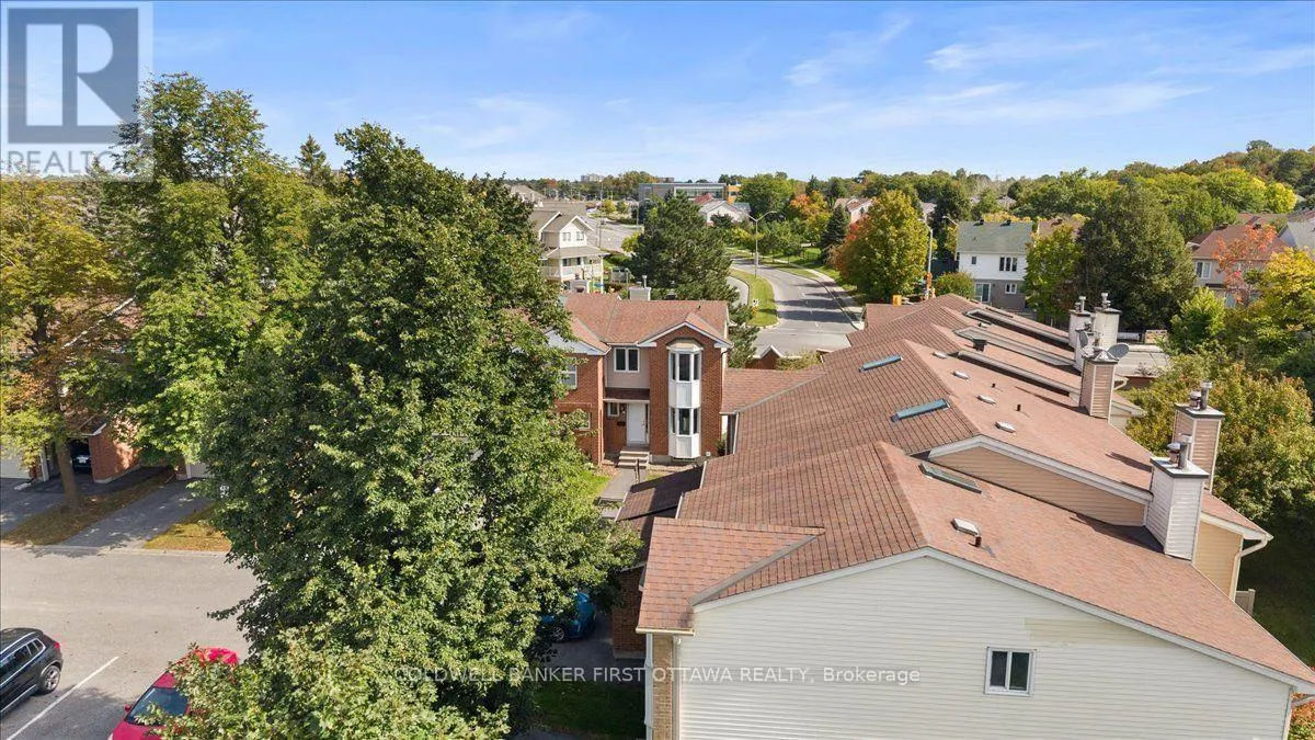 2F CASTLEBROOK LANE