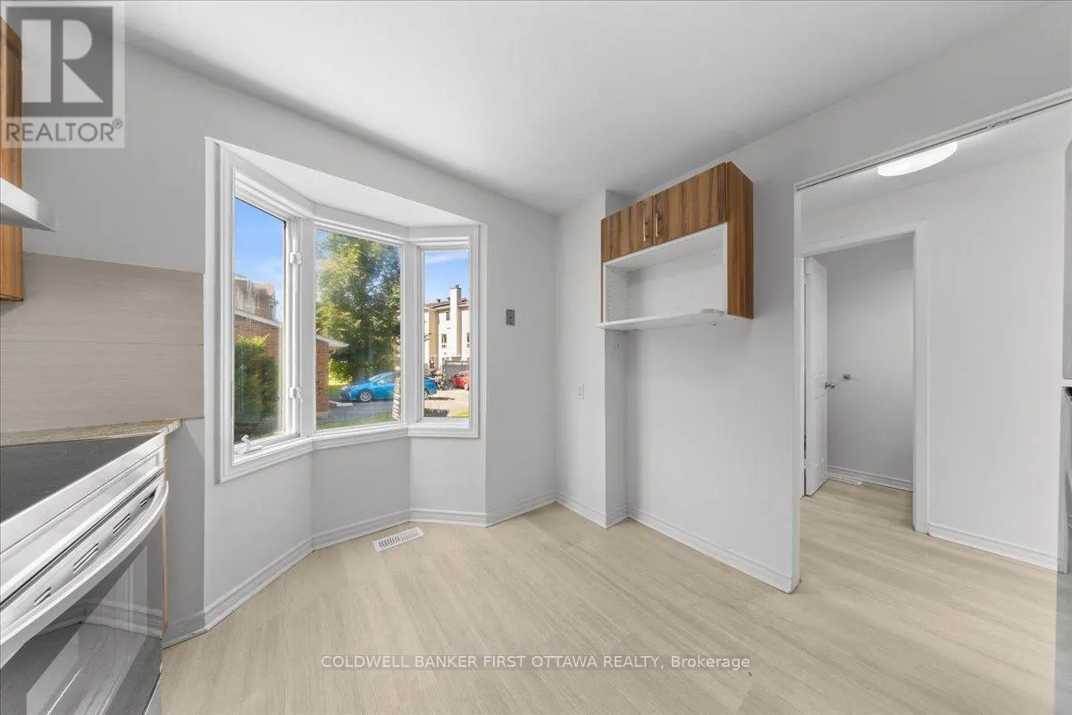 2F CASTLEBROOK LANE