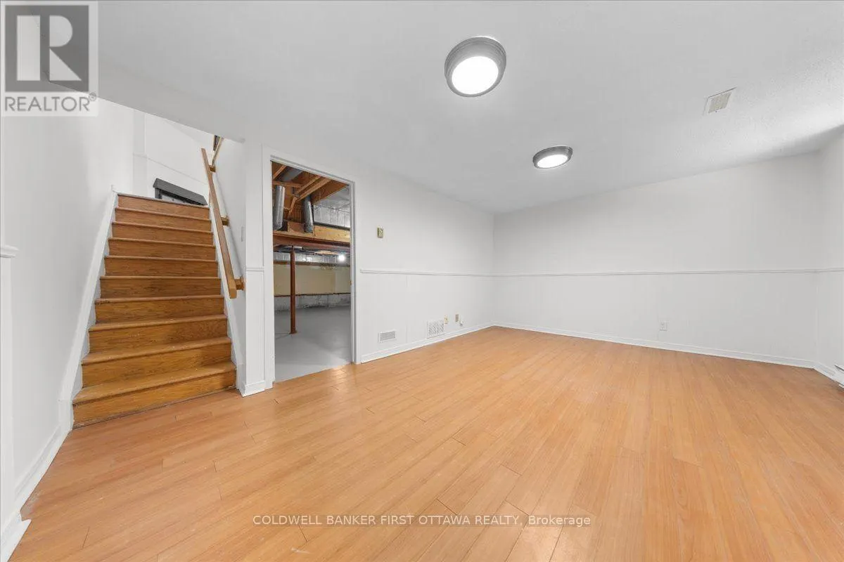 2F CASTLEBROOK LANE