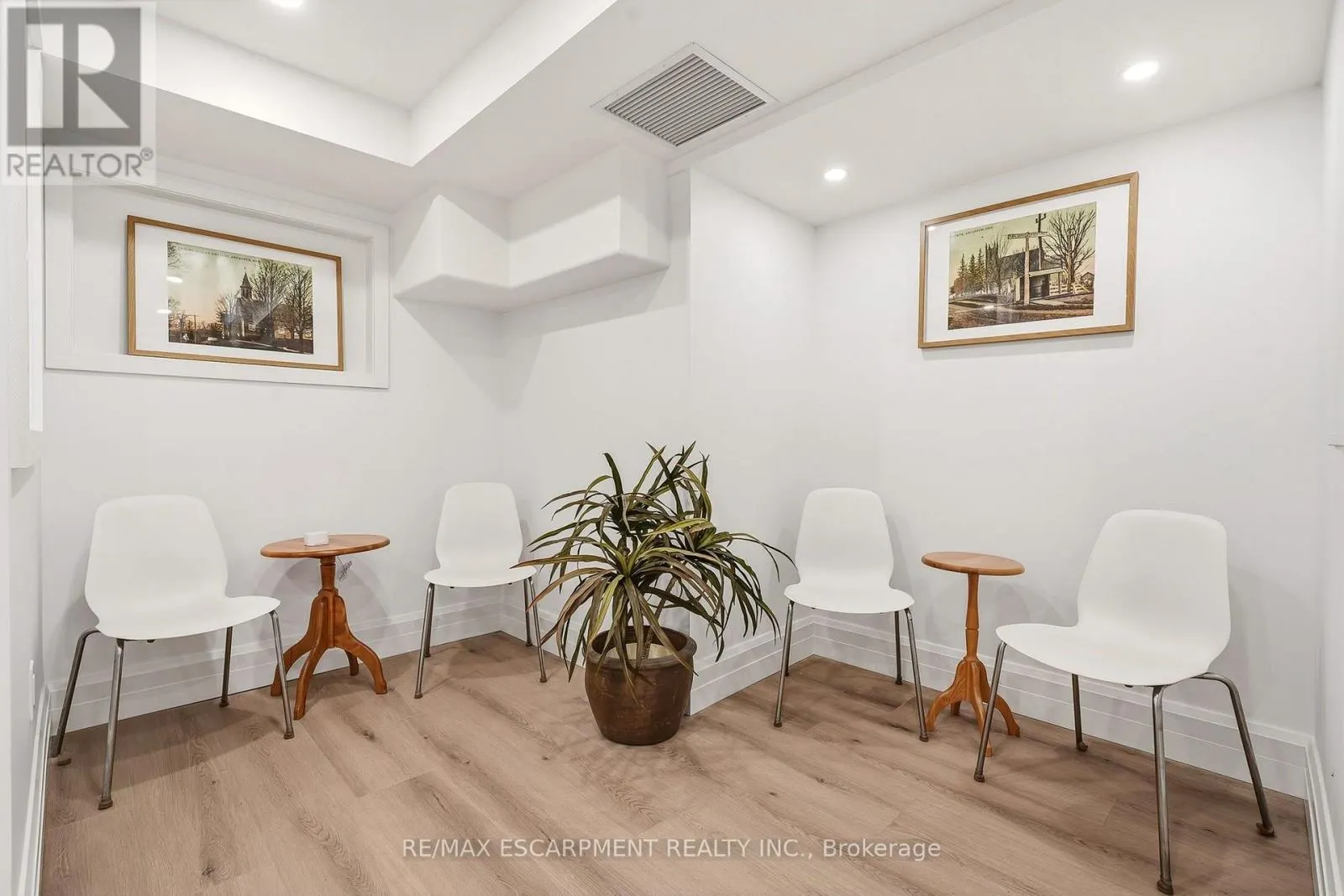 N. SUITE - 326 WILSON STREET E