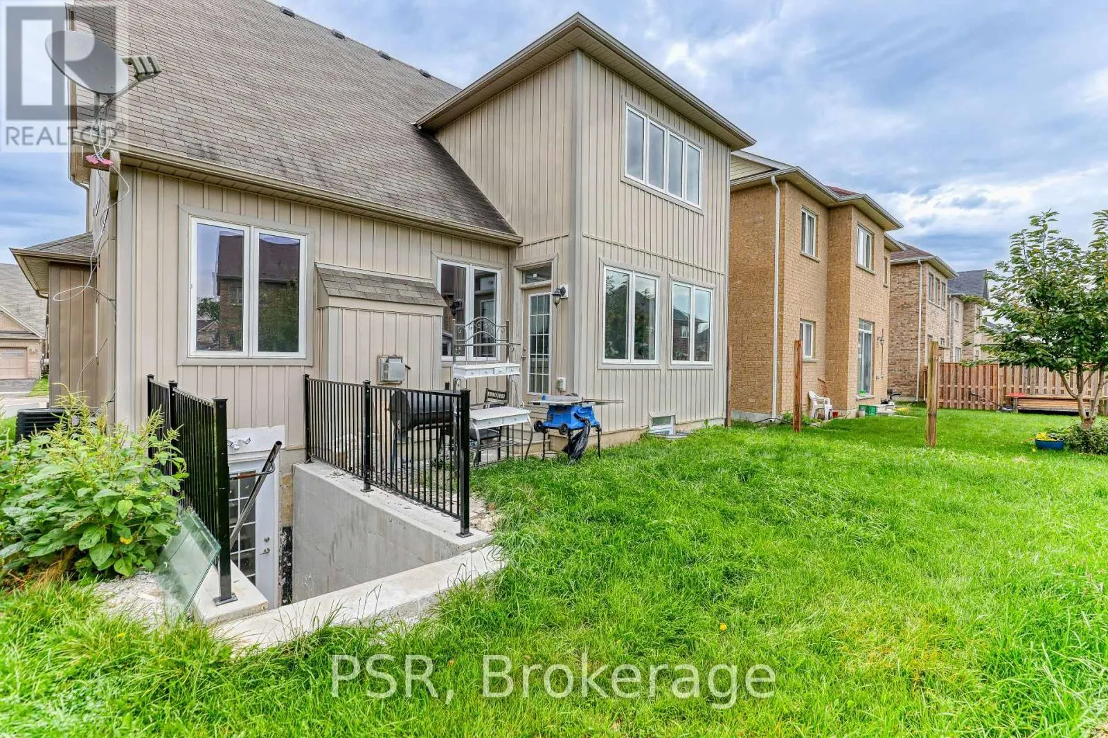 737 ARTHUR PARKER AVENUE