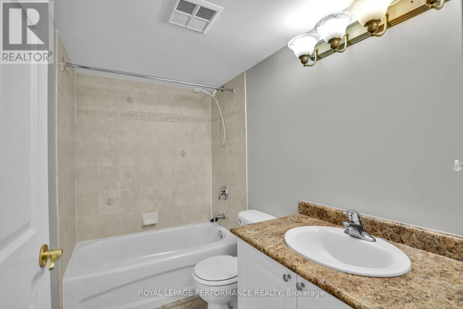 712 - 429 SOMERSET STREET W