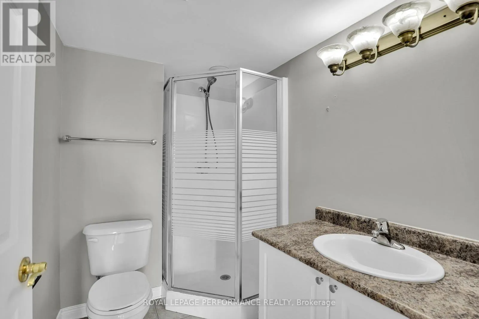 712 - 429 SOMERSET STREET W