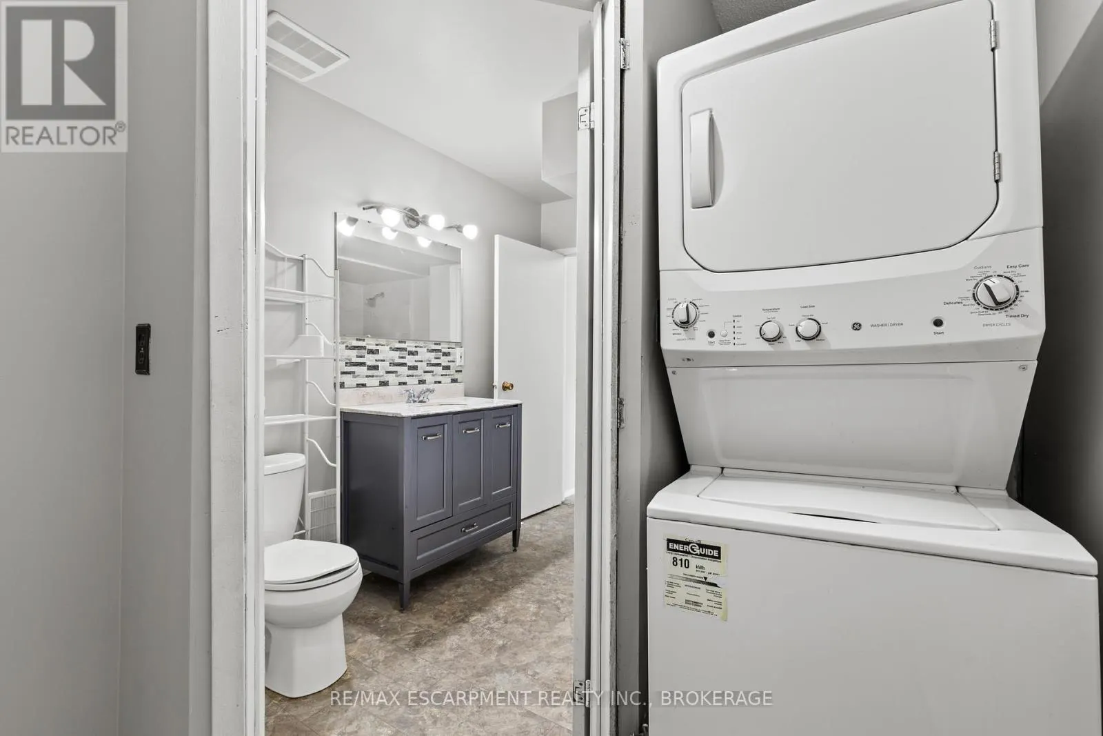 UPPER - 15 MCCORMICK STREET #Upper