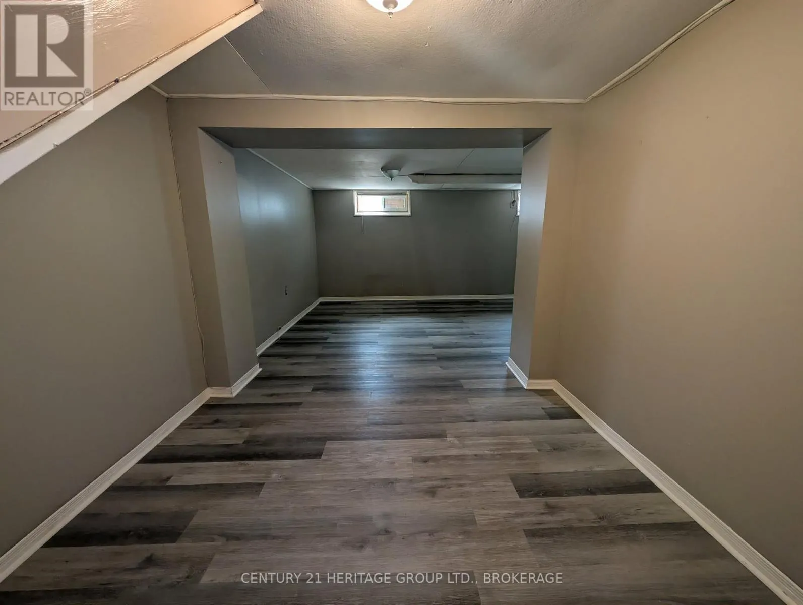 5 - 136 NOTCH HILL ROAD #5
