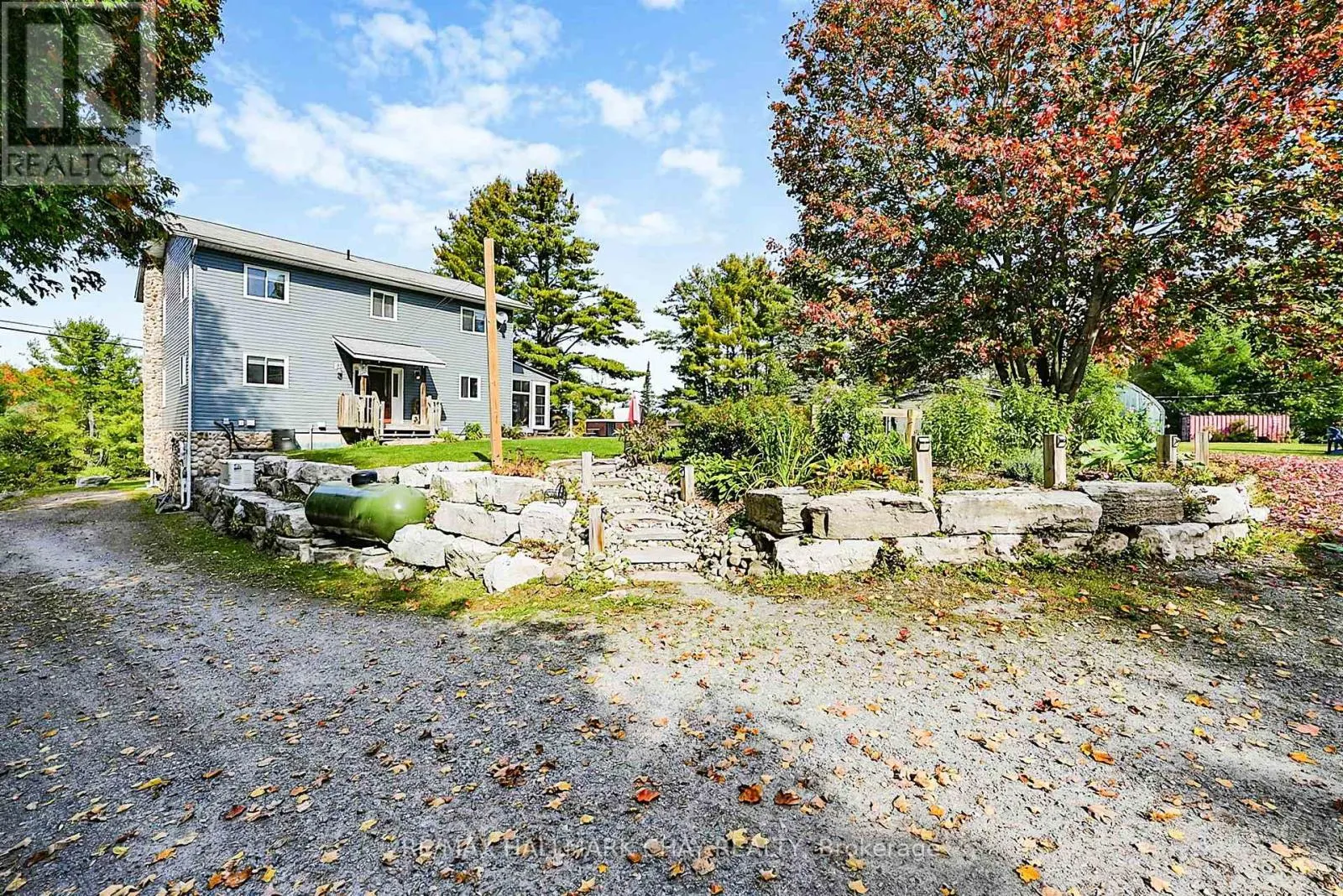 466 BEAUMONT DRIVE
