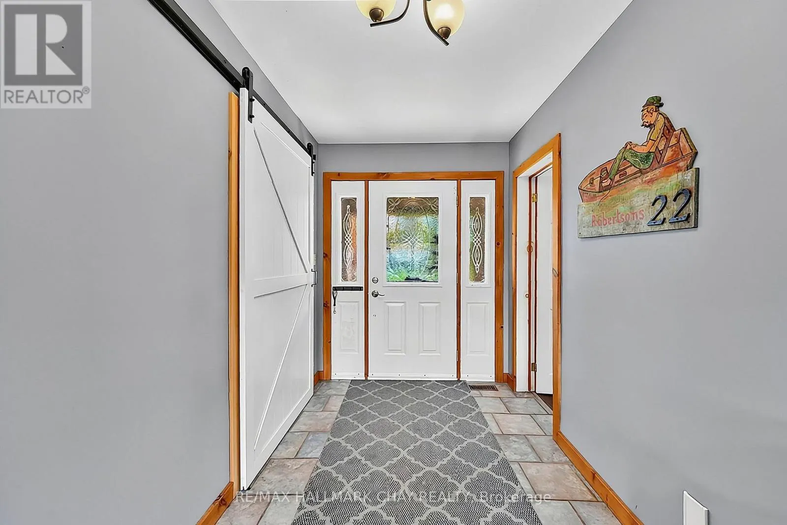 466 BEAUMONT DRIVE