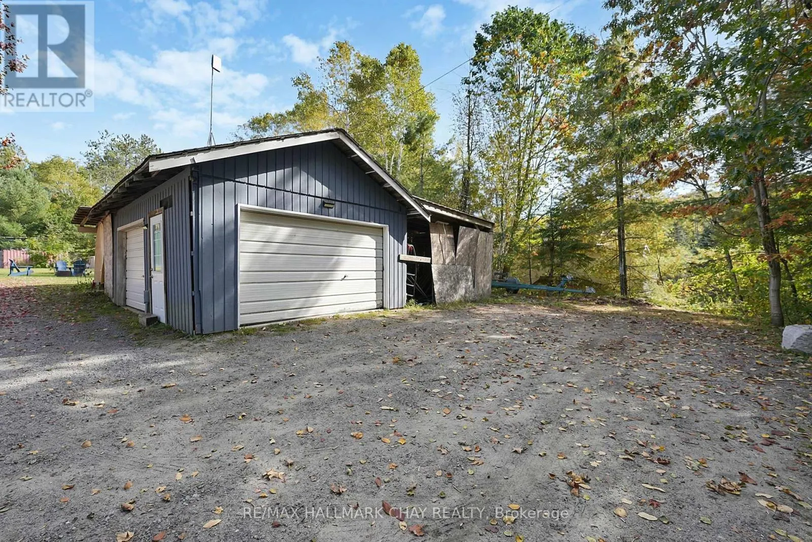 466 BEAUMONT DRIVE