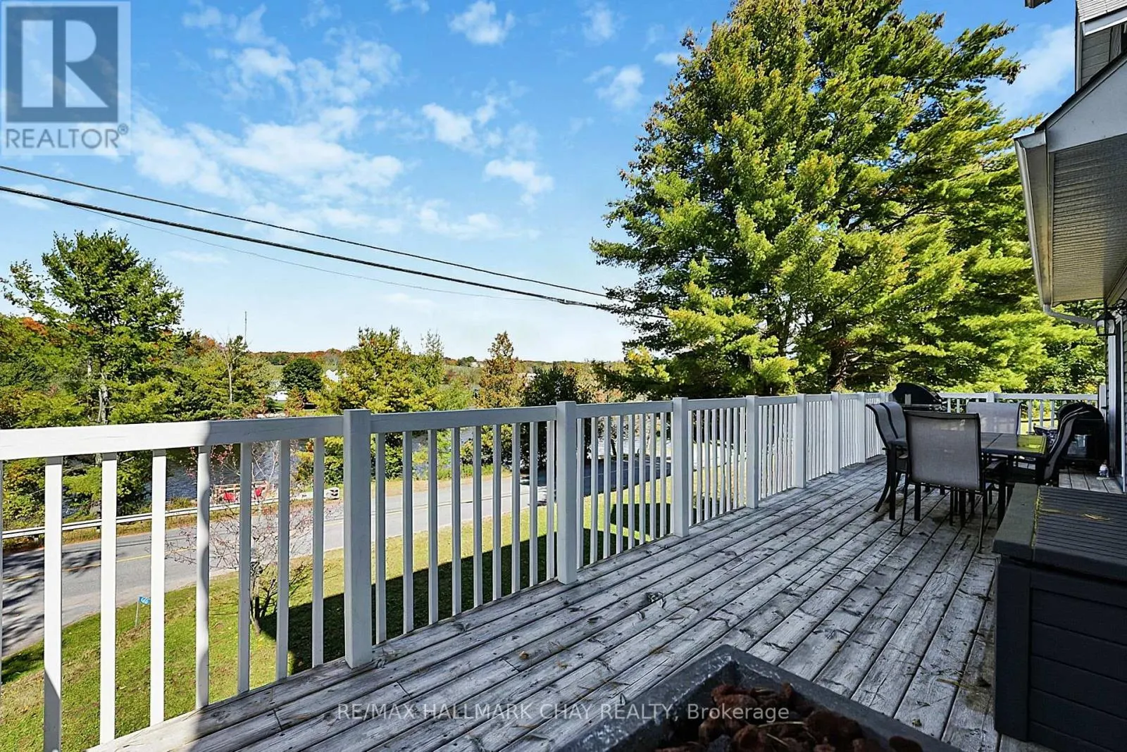 466 BEAUMONT DRIVE