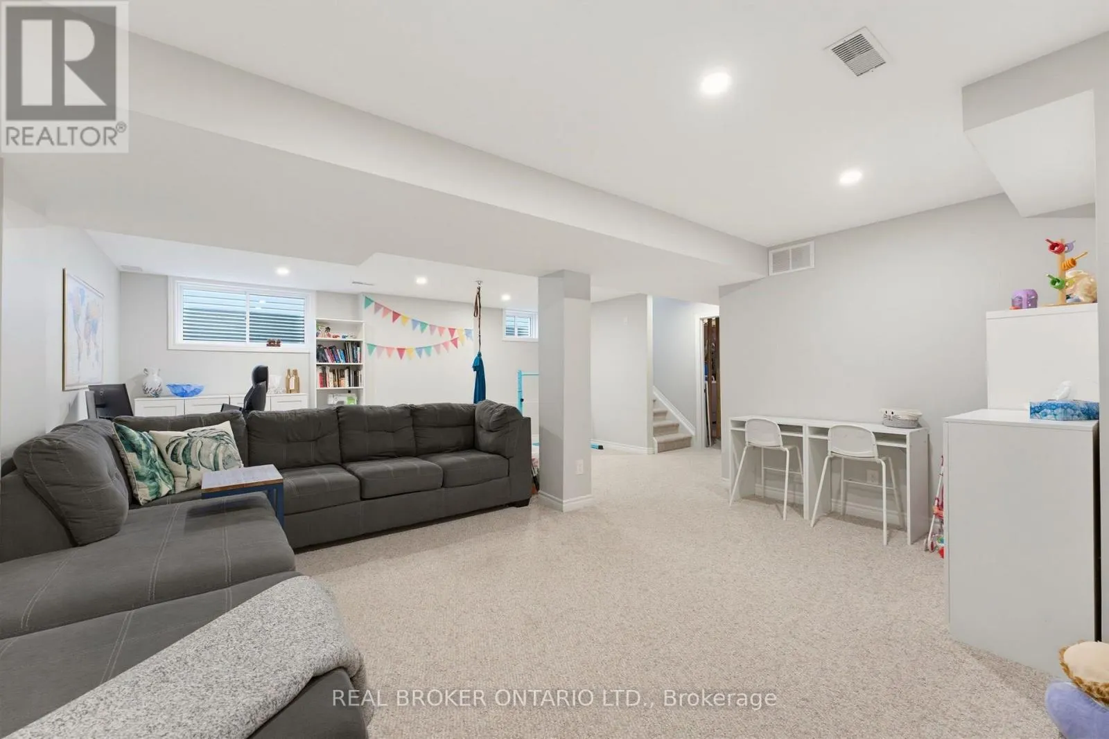76 TAPADERO AVENUE