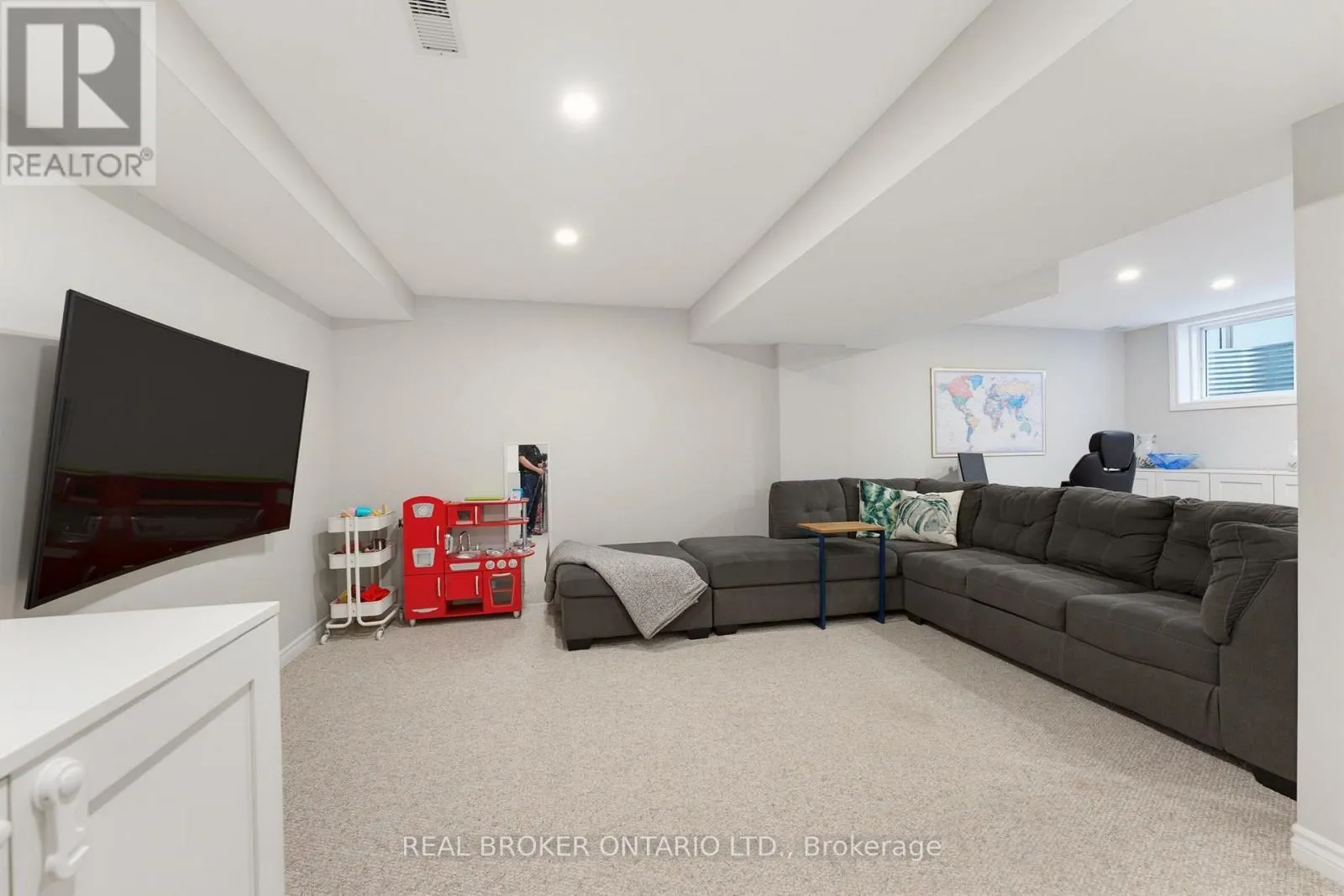 76 TAPADERO AVENUE