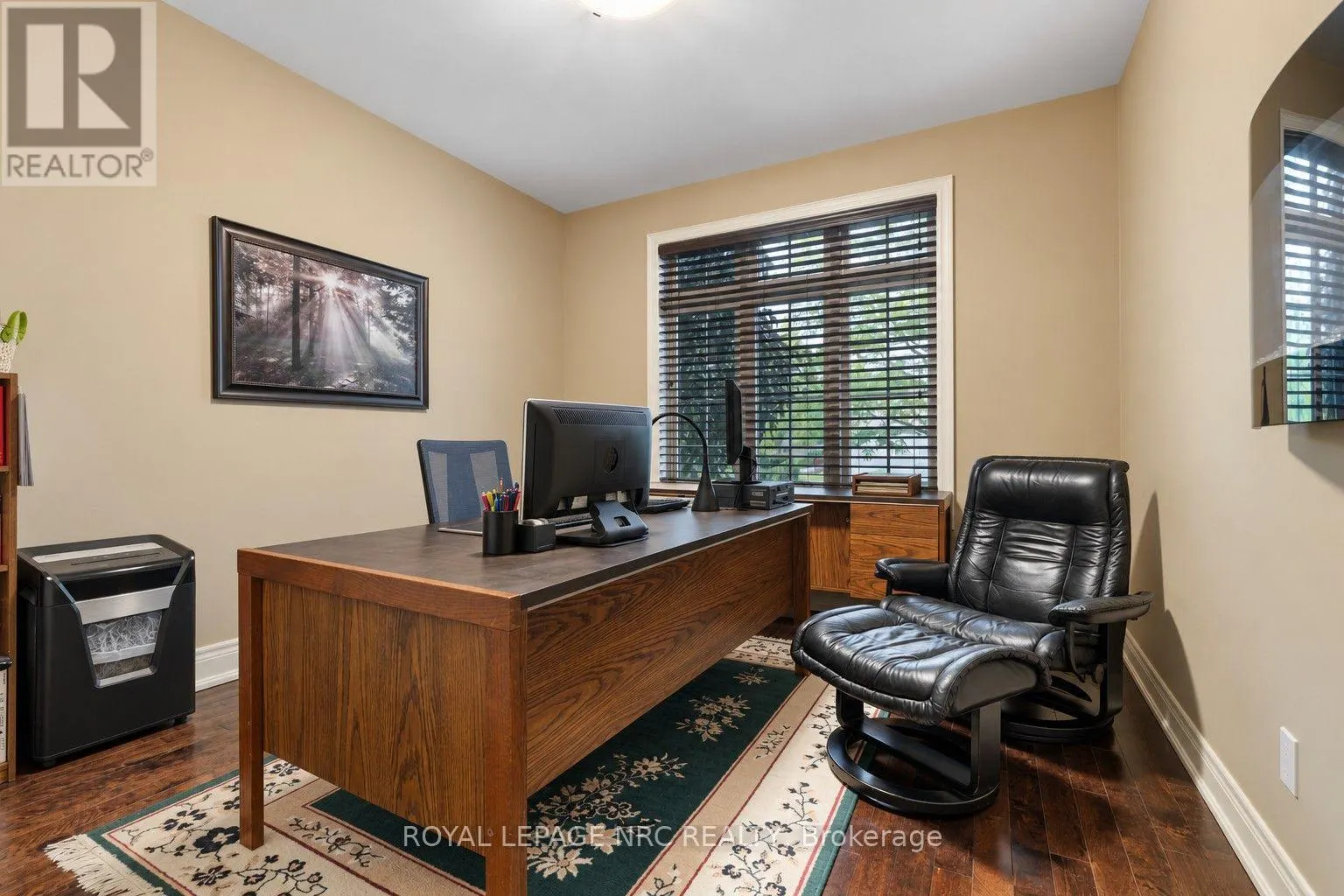 295 CREEKSIDE DRIVE