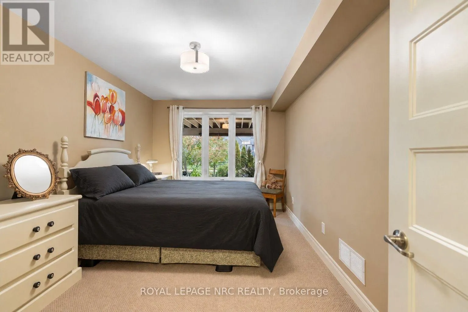 295 CREEKSIDE DRIVE